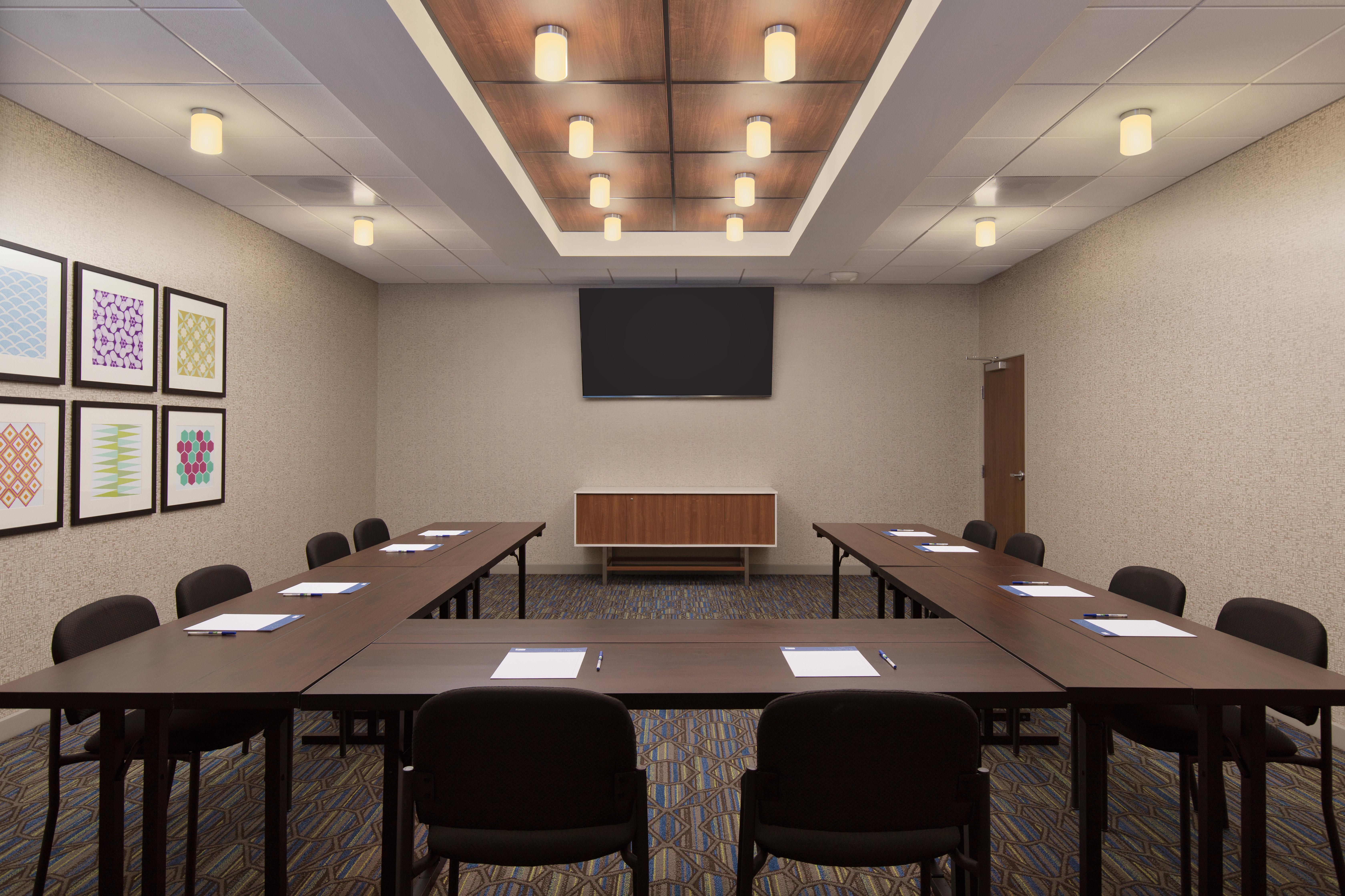 Holiday Inn Express & Suites - Portland Airport - Cascade Stn By Ihg Dış mekan fotoğraf