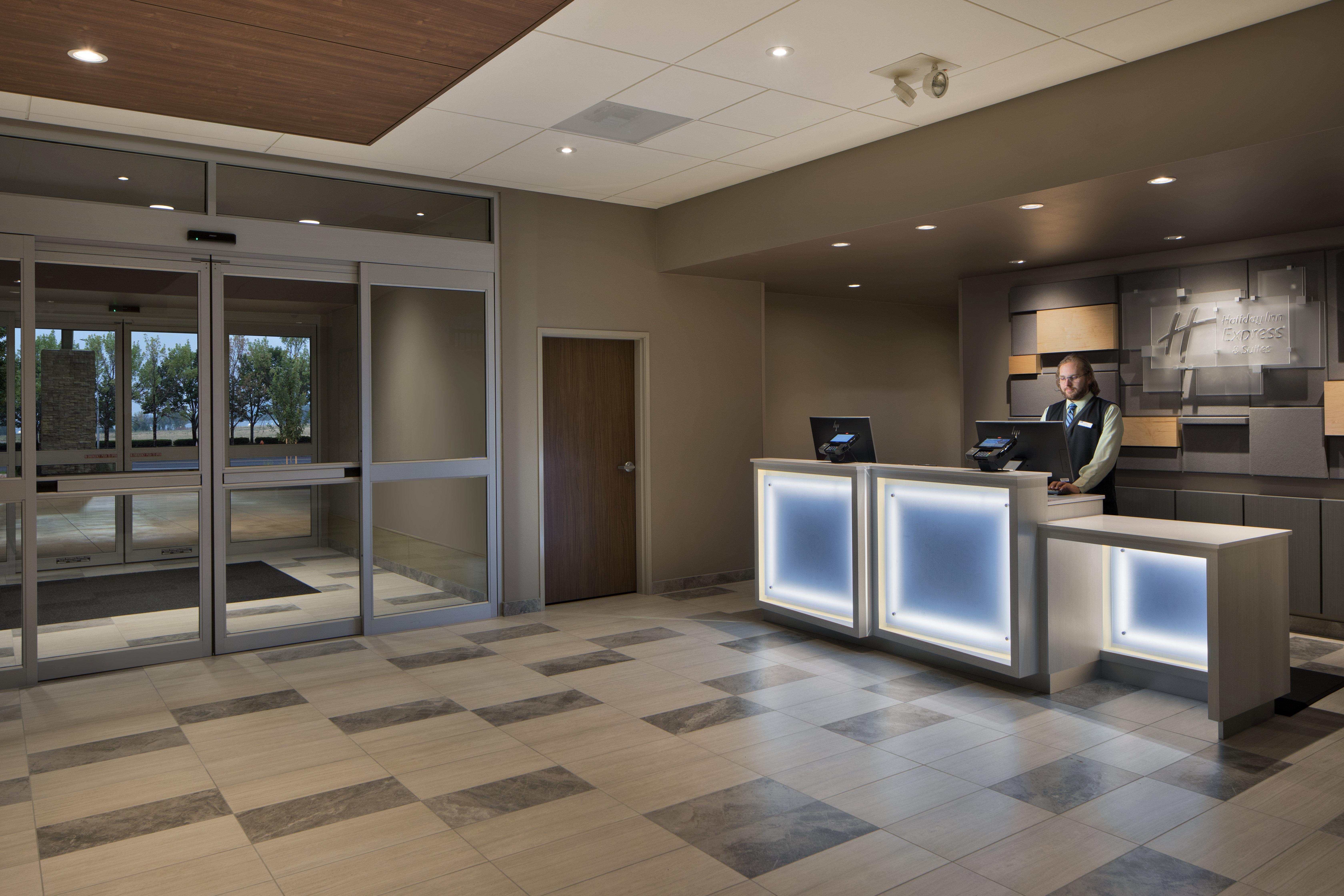 Holiday Inn Express & Suites - Portland Airport - Cascade Stn By Ihg Dış mekan fotoğraf